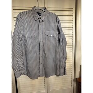 Wrangler Men's long-sleeve western snap shirt in a blue/grey and white striped